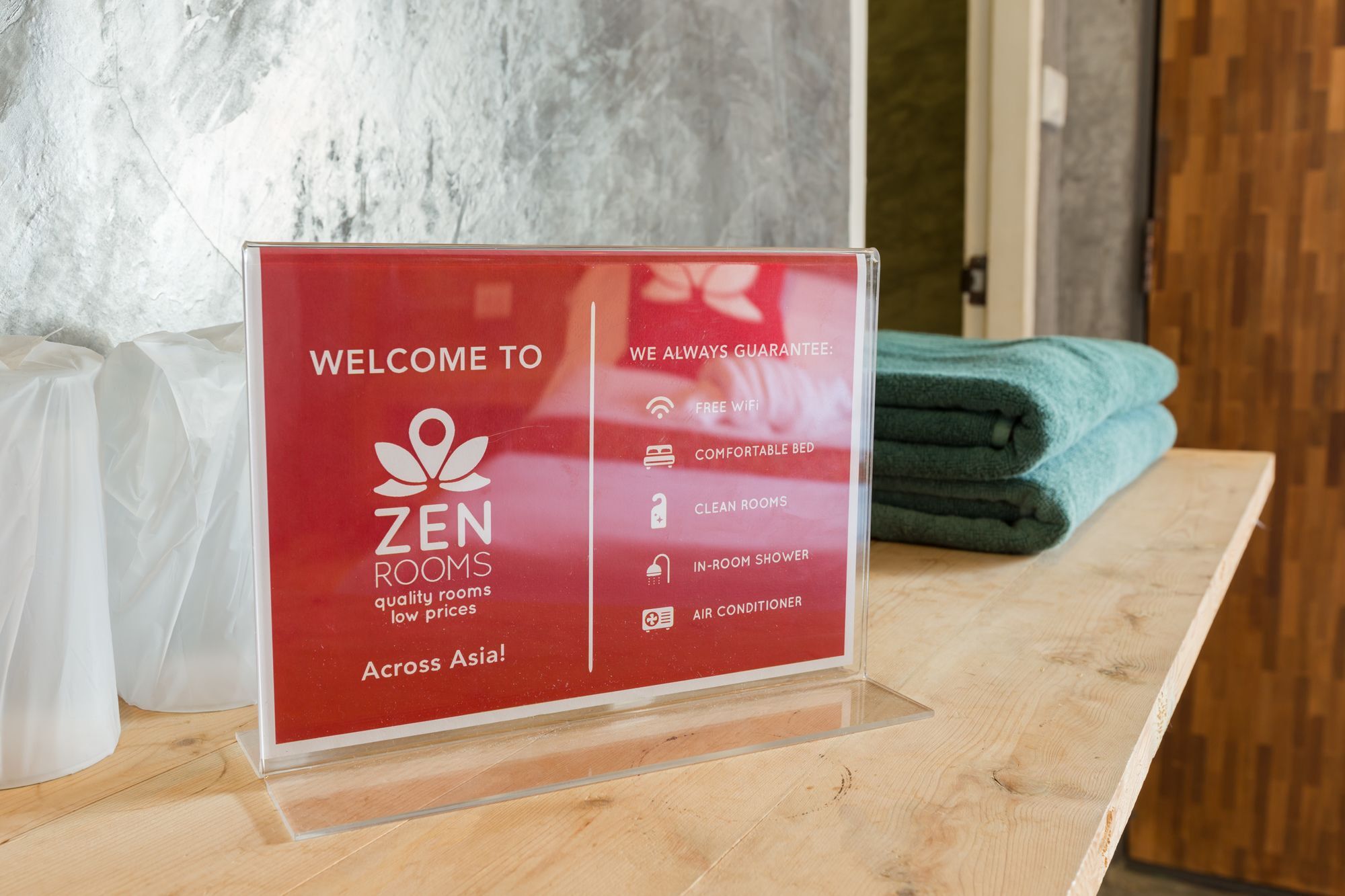 Zen Rooms Roundabout Karon Beach Phuket Bagian luar foto